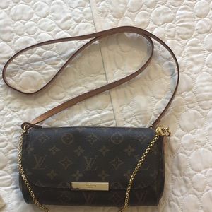 Crossbody bag